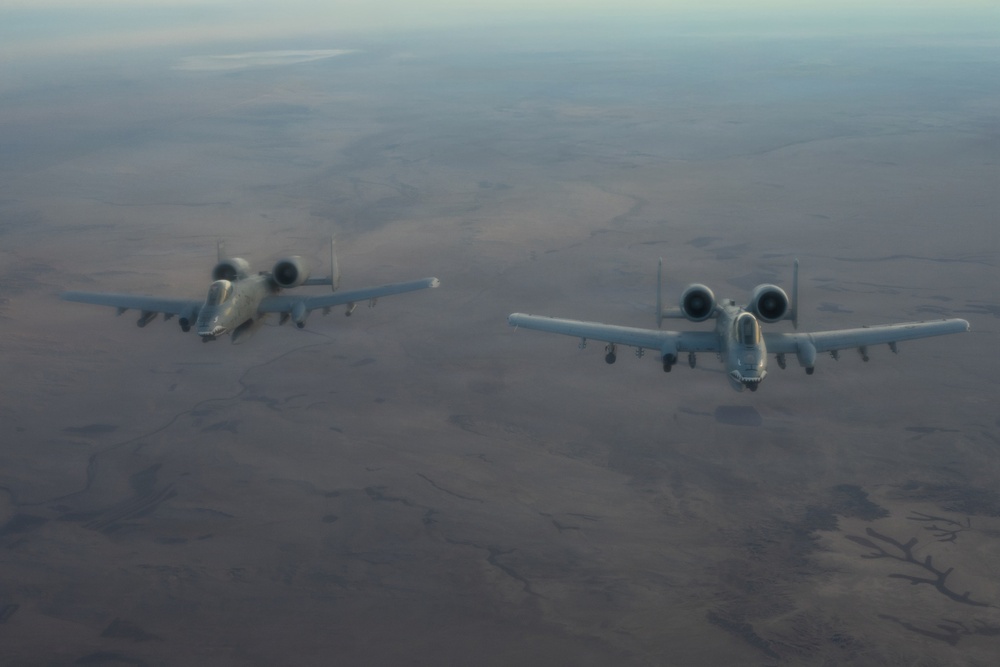 74th EARS conducts an air refueling mission within CENTCOM AOR