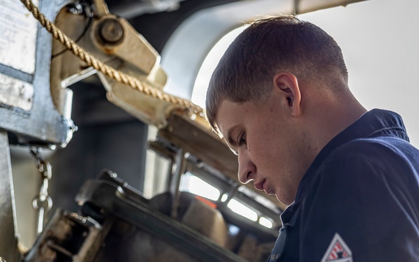 USS Iwo Jima Sailors Conduct Maintenance and Repairs