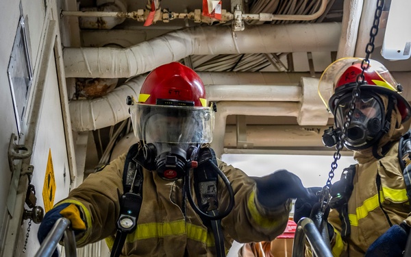 USS Iwo Jima Conducts Damage Control Training