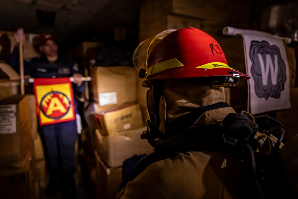 USS Iwo Jima Conducts Damage Control Training