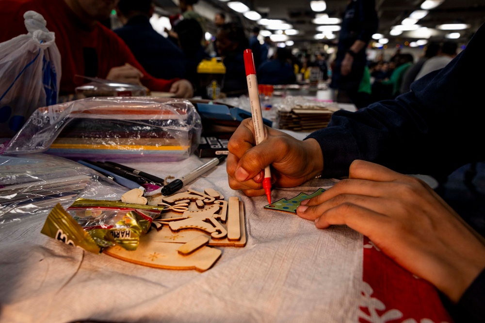 USS Iwo Jima Conducts a Christmas Event
