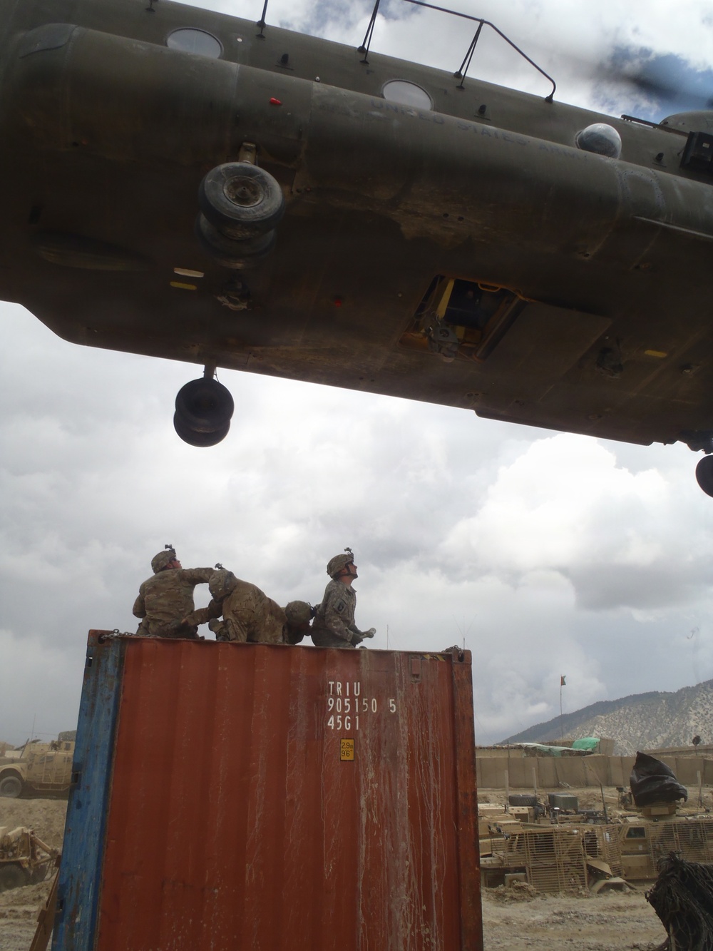 Soldiers waiting to hook up