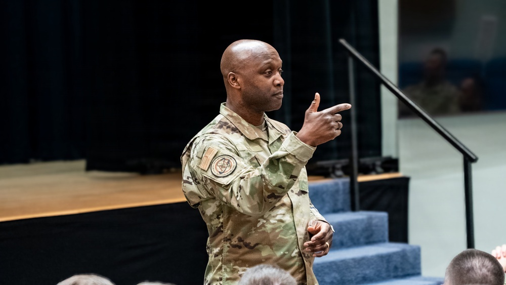 Lt Gen Kenyon Bell, 2A CFS Event