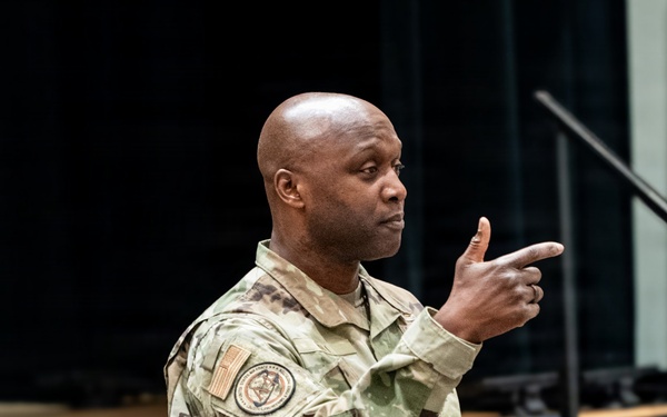 Lt Gen Kenyon Bell, 2A CFS Event