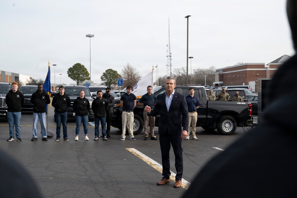 SW's Arsenal of Freedom Tour - Newport News