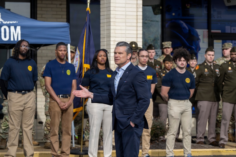 SW's Arsenal of Freedom Tour - Newport News