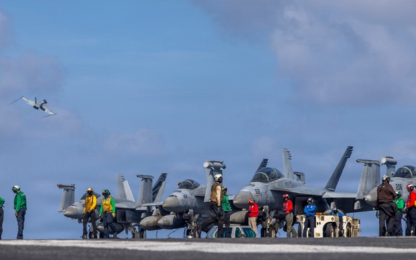 Abraham Lincoln conducts flight operations