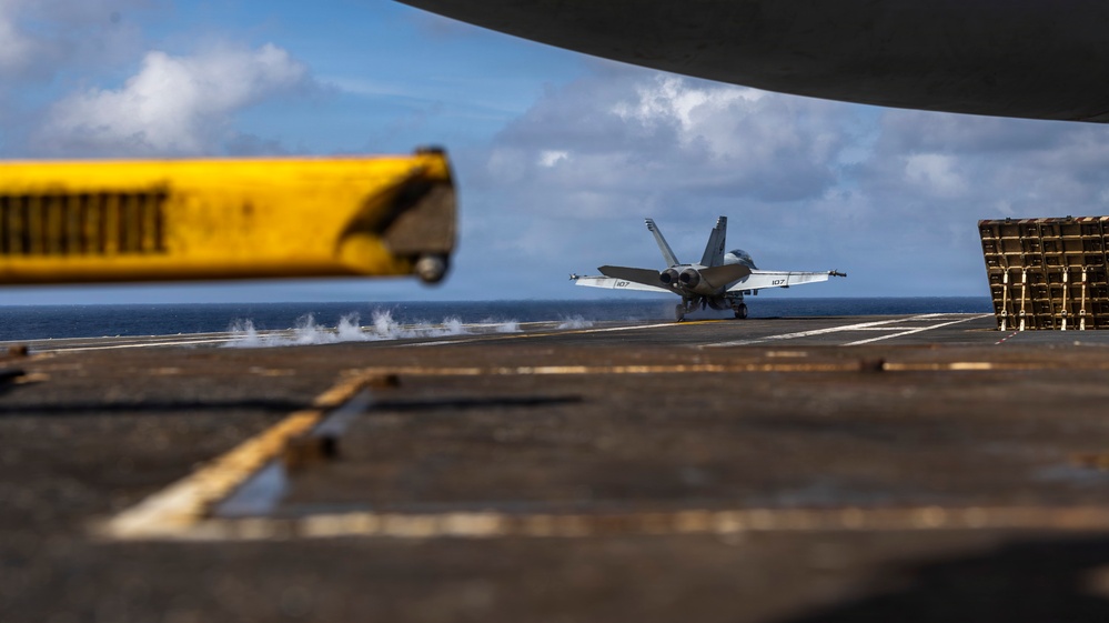 Abraham Lincoln conducts flight operations