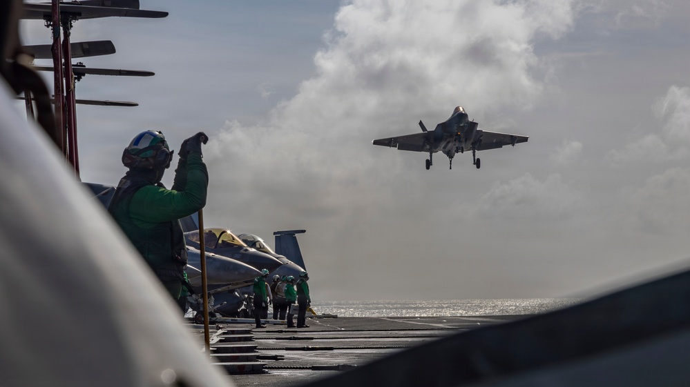 Abraham Lincoln conducts flight operations