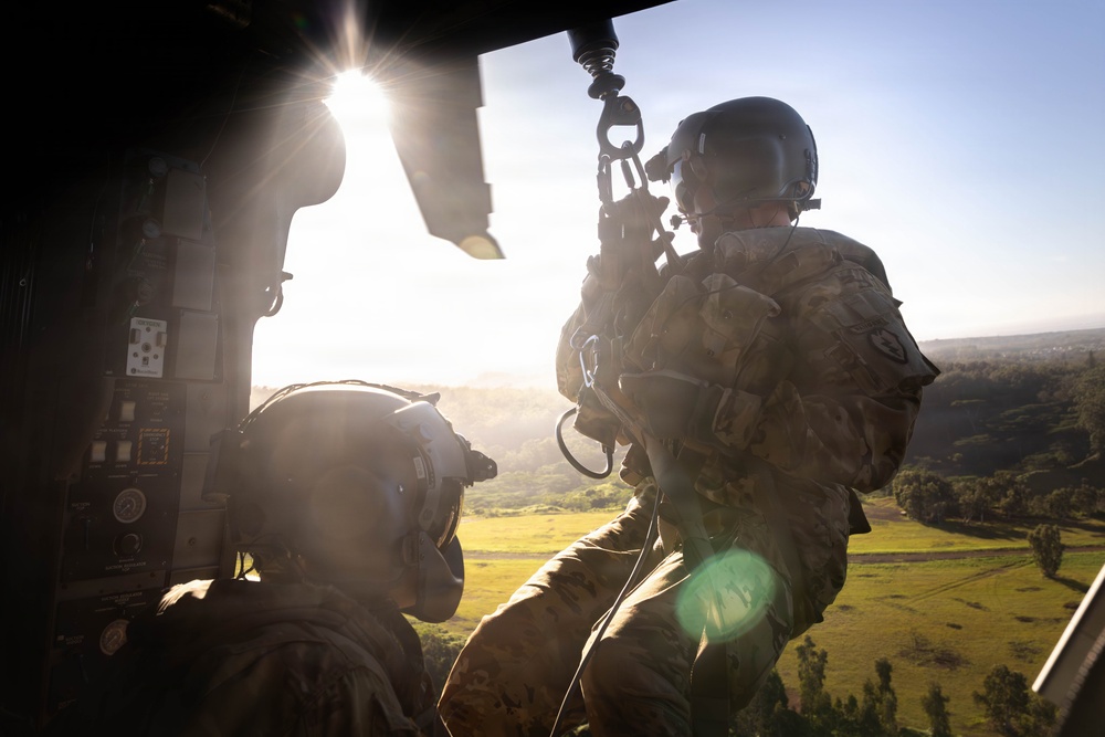 DUSTOFF Participates in Jungle Medicine Training Course