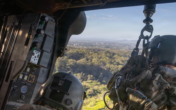 DUSTOFF Participates in Jungle Medicine Training Course