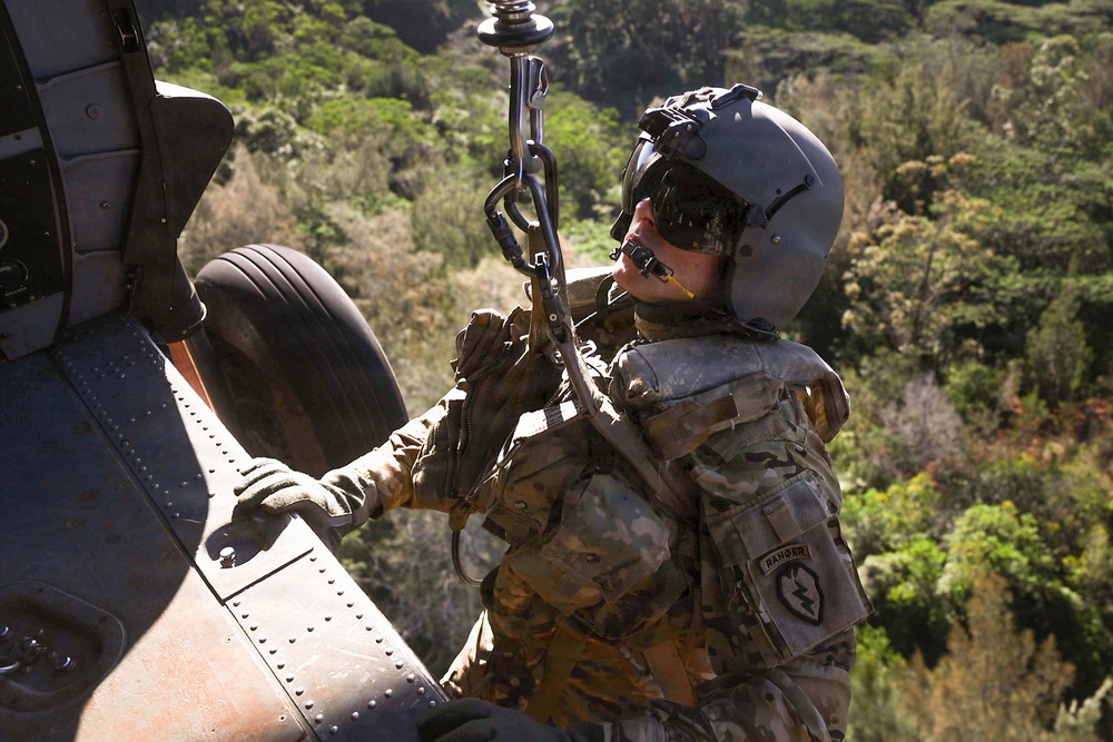 DUSTOFF Participates in Jungle Medicine Training Course