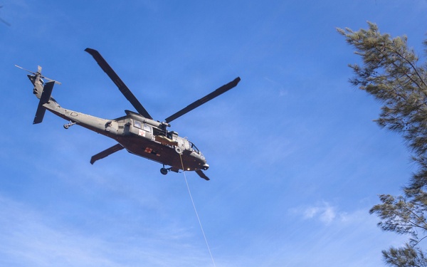 DUSTOFF Participates in Jungle Medicine Training Course