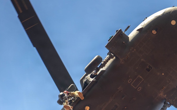 DUSTOFF Participates in Jungle Medicine Training Course