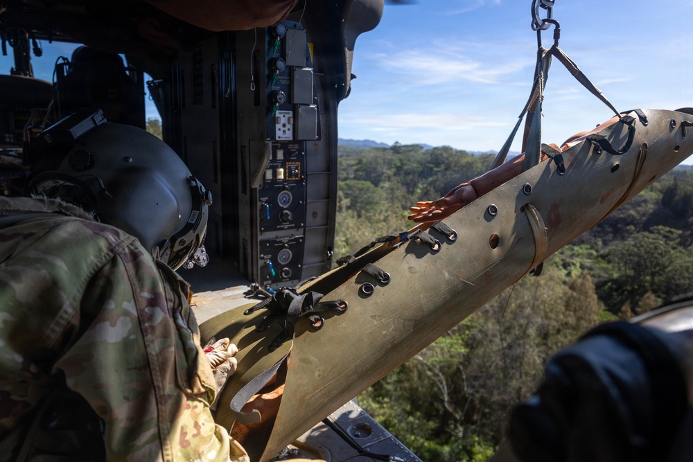 DUSTOFF Participates in Jungle Medicine Training Course