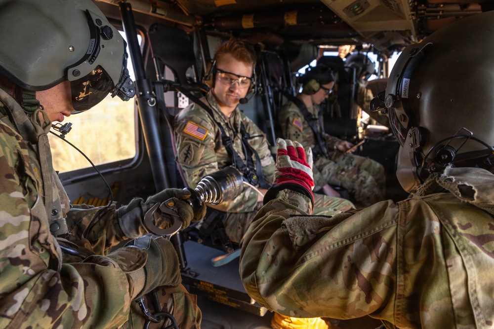 DUSTOFF Participates in Jungle Medicine Training Course