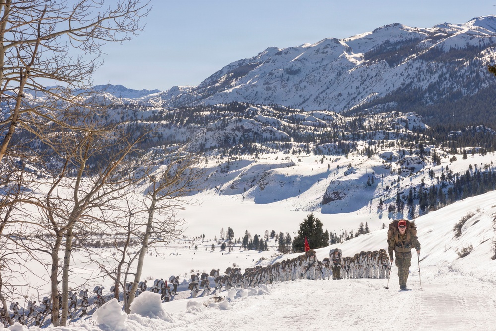 MTX 1-26 | Combat Logistics Battalion 24 Acclimation Hike