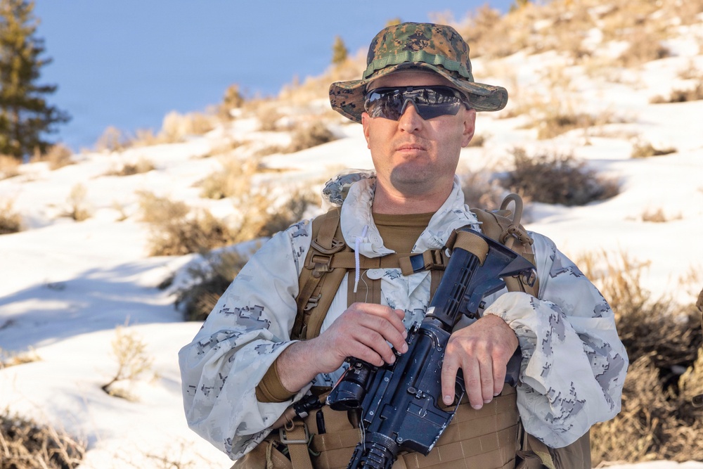 MTX 1-26 | Combat Logistics Battalion 24 Acclimation Hike