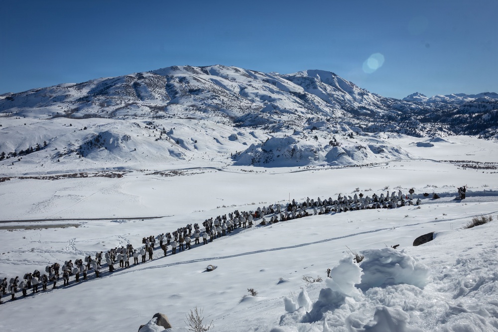 MTX 1-26 | Combat Logistics Battalion 24 Acclimation Hike