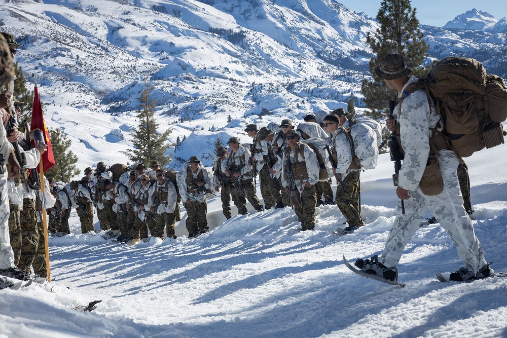 MTX 1-26 | Combat Logistics Battalion 24 Acclimation Hike
