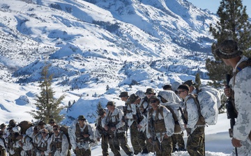 MTX 1-26 | Combat Logistics Battalion 24 Acclimation Hike