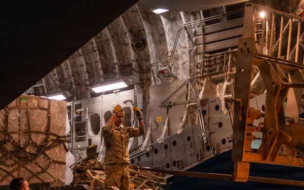 332nd Air Expeditionary Wing receives M1 Abrams tanks