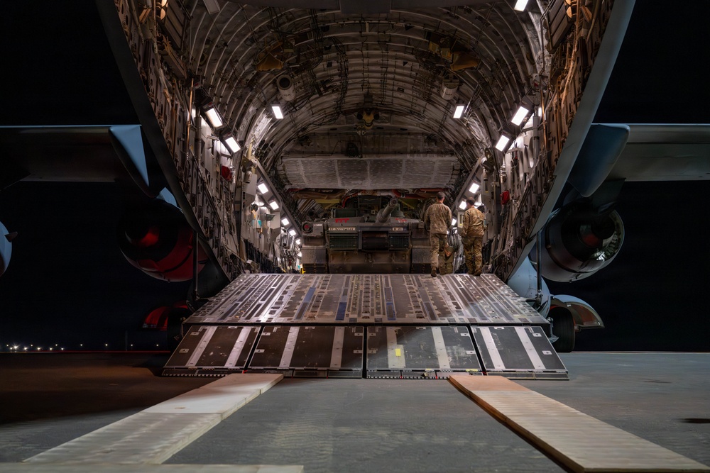 332nd Air Expeditionary Wing receives M1 Abrams tanks