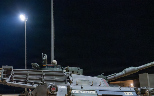 332nd Air Expeditionary Wing receives M1 Abrams tanks