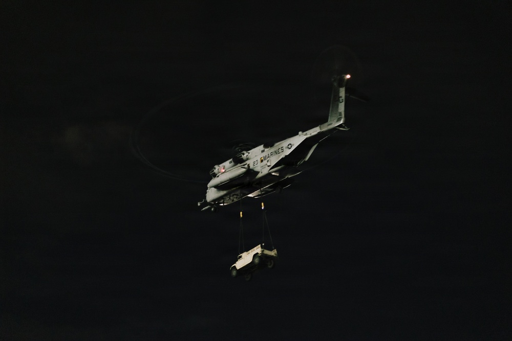 22nd MEU(SOC) | CLB 26 Conducts Helicopter Support Team Training with VMM-263 (REIN)