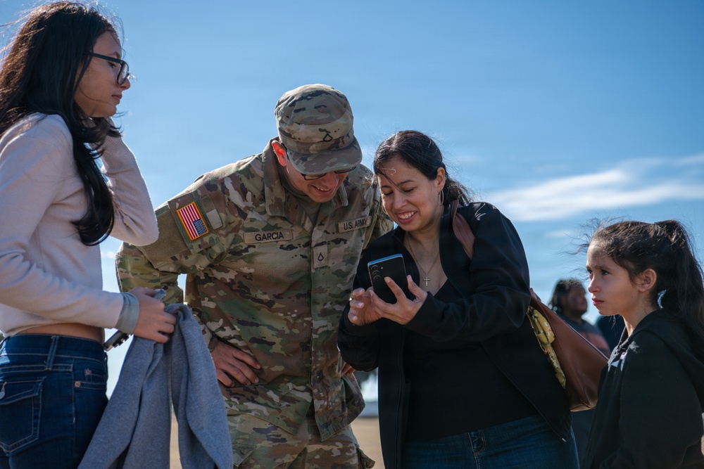 Departure Ceremony 2nd Battalion, 124th Infantry Regiment