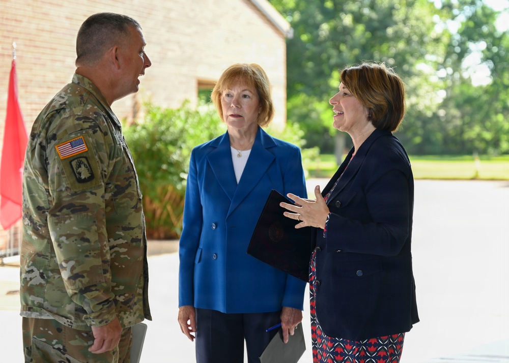 Minnesota U.S. Senators Visit the Minneapolis-St. Paul Air Reserves Station