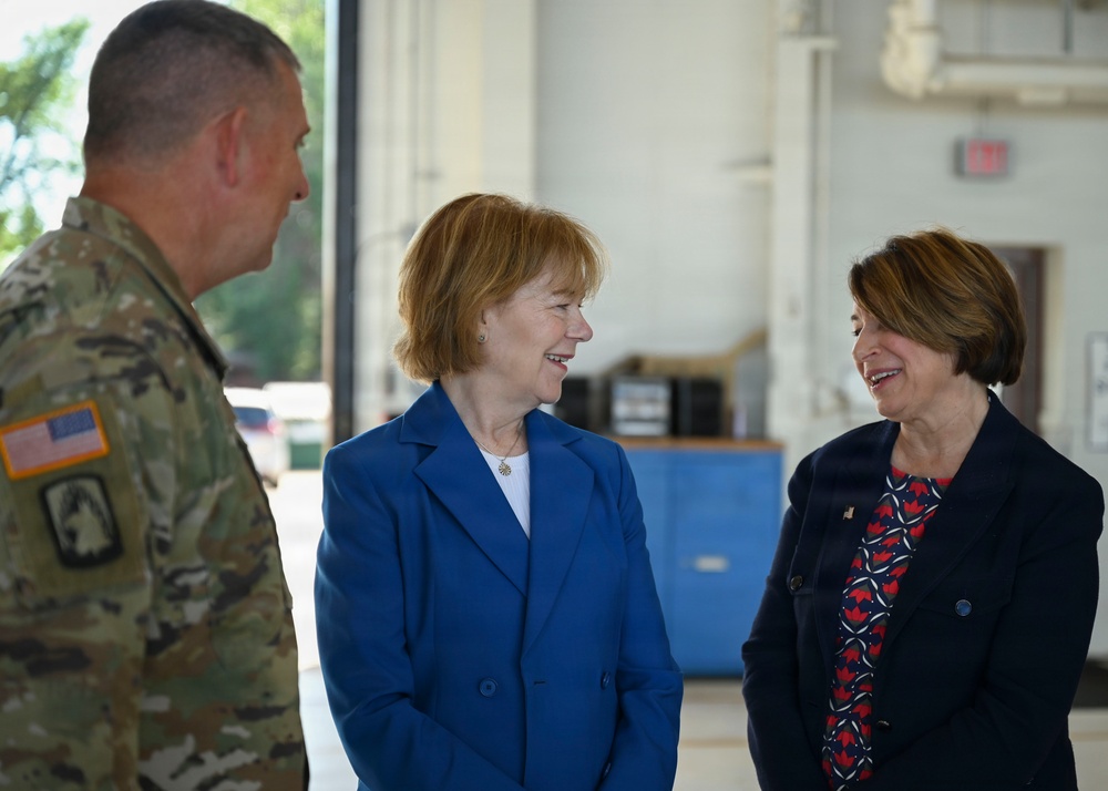 Minnesota U.S. Senators Visit the Minneapolis-St. Paul Air Reserves Station