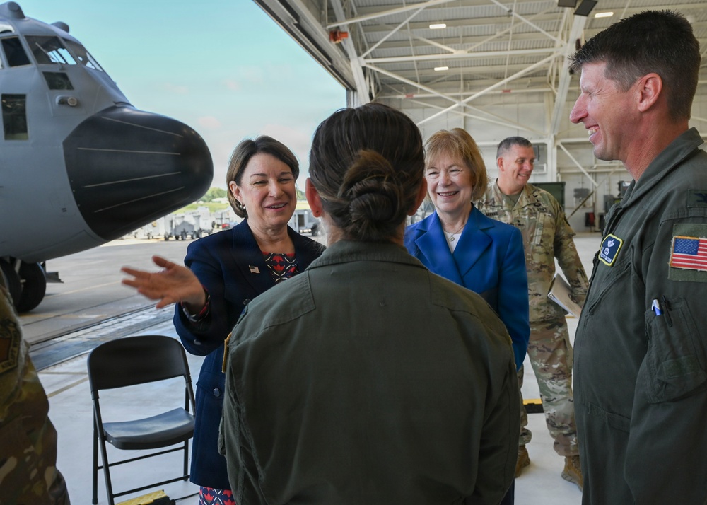 Minnesota U.S. Senators Visit the Minneapolis-St. Paul Air Reserves Station