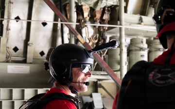 Patriot Parachute Team Perform at University