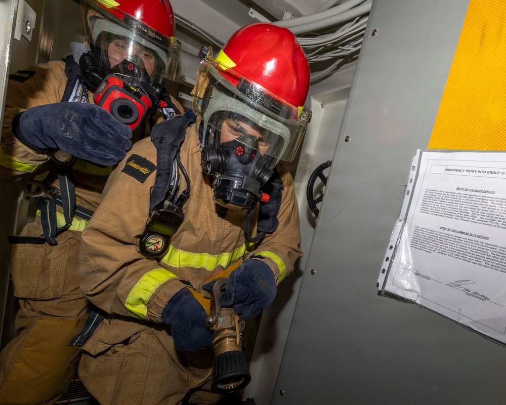 USS Michael Murphy Conducts Damage Control Training Drill