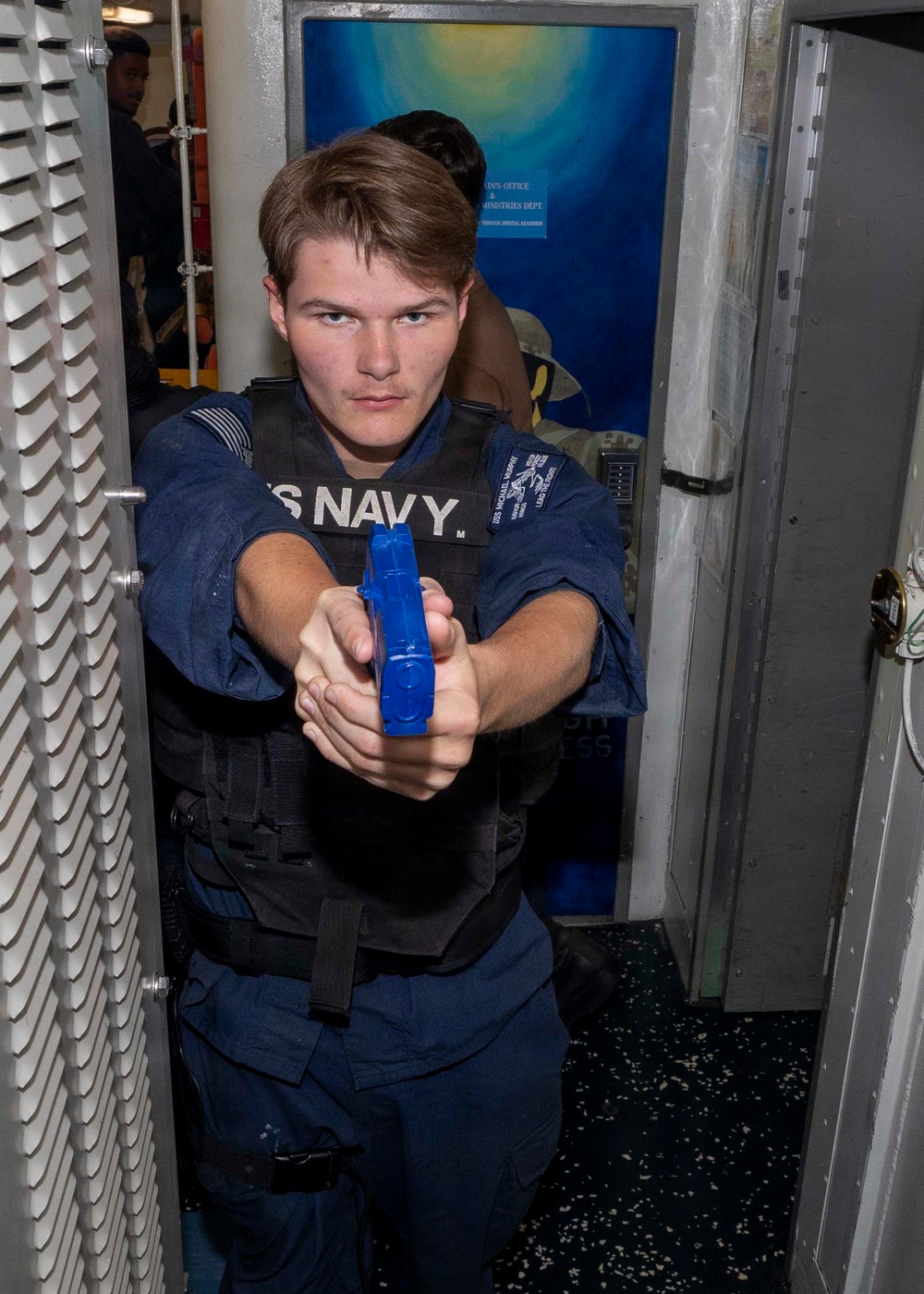 USS Michael Murphy Sailors Practice Clearing Rooms During SRF