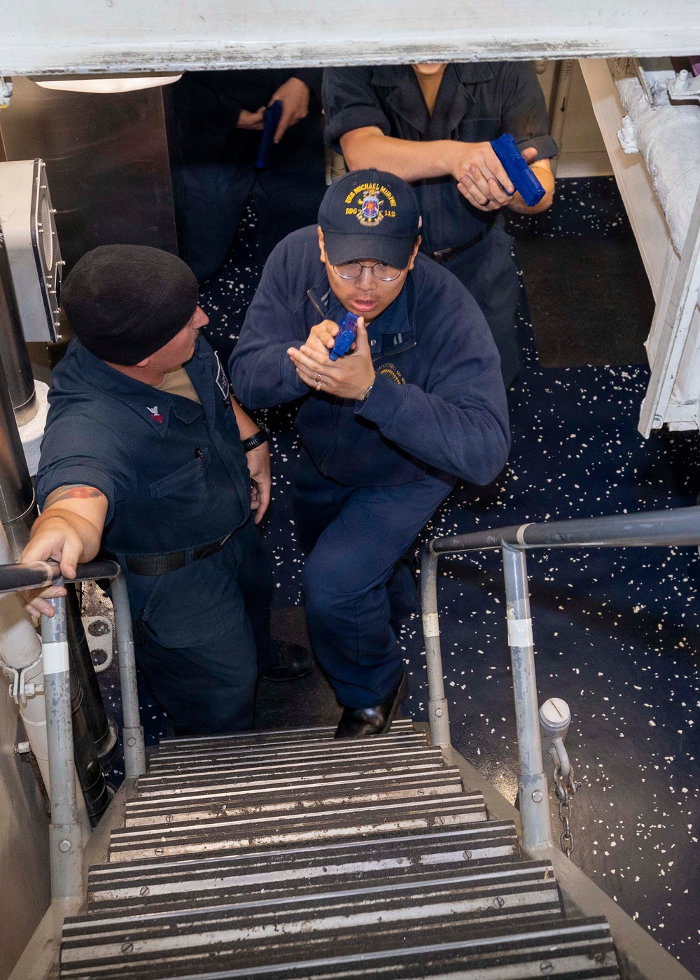 USS Michael Murphy Sailors Practice Clearing Rooms During SRF