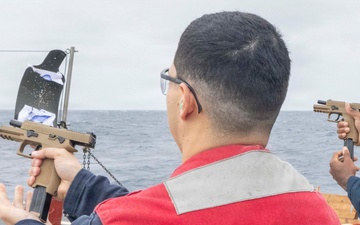 USS Michael Murphy conducts live-fire exercise