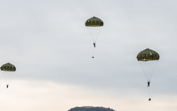 U.S., Japan Self Defense Force Conducts Static Line Jump