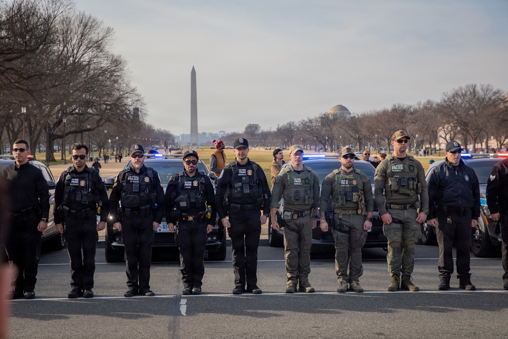 U.S. Park Police officers join a dignified escort for fallen Metropolitan Police Department Officer