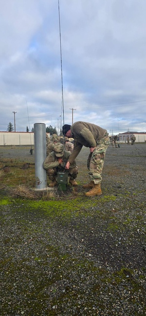 Yarn at the Arts and Crafts Center Rap