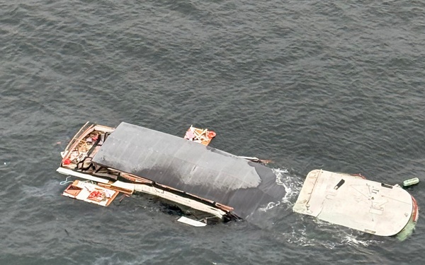 Coast Guard rescues boaters from sinking vessel off New Jersey