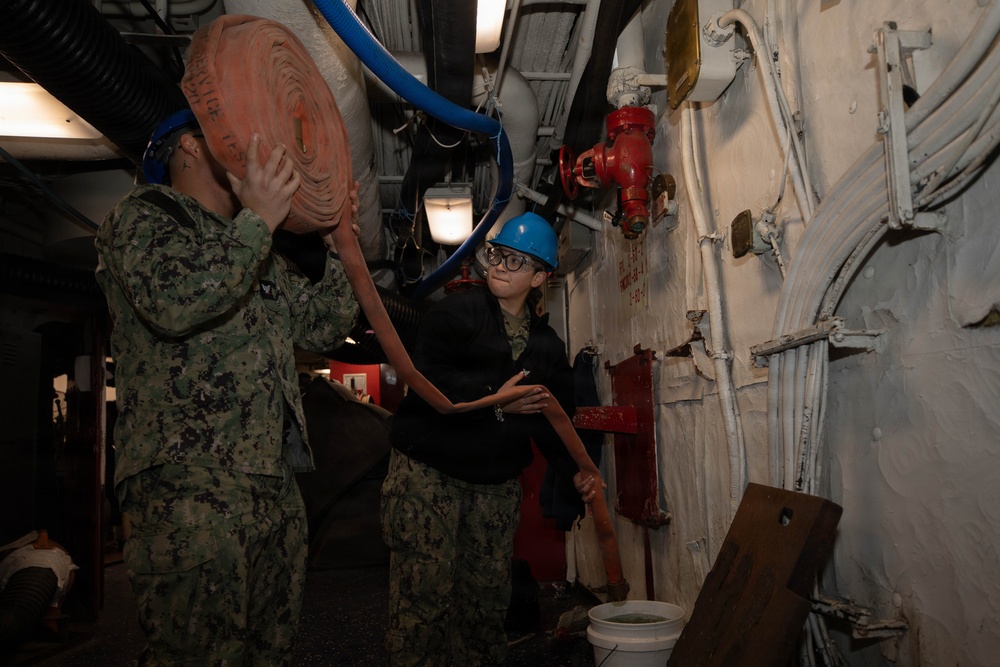 Ike Conducts Planned Incremental Availability maintenance period