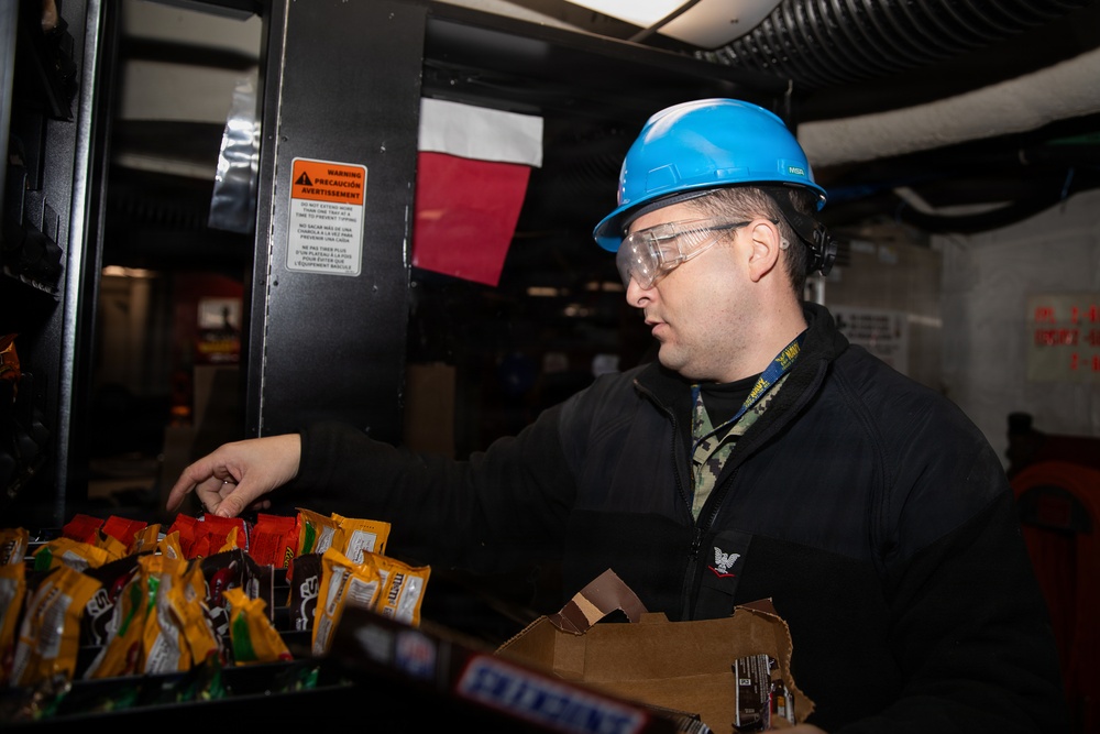 Ike Conducts Scheduled Planned Incremental Availability