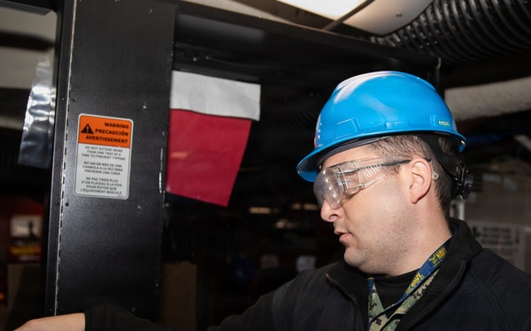 Ike Conducts Scheduled Planned Incremental Availability