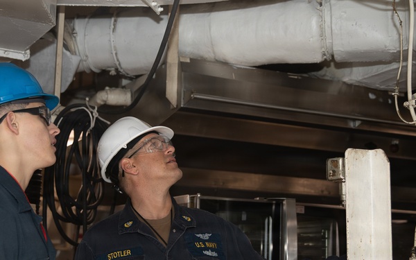 Ike Conducts Scheduled Planned Incremental Availability