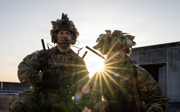 U.S. Army and Japan Self Defense Force Paratroopers Conducts Close Quarters Battle Training