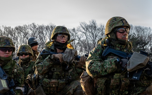U.S. Army and Japan Self Defense Force Paratroopers Conducts Close Quarters Battle Training