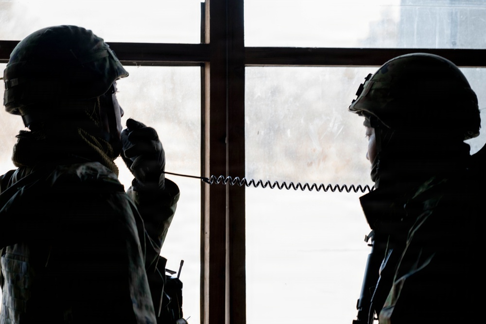 U.S. Army and Japan Self Defense Force Paratroopers Conducts Close Quarters Battle Training