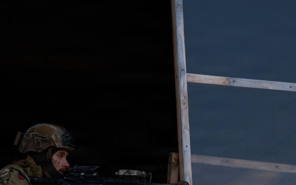 U.S. Army and Japan Self Defense Force Paratroopers Conducts Close Quarters Battle Training